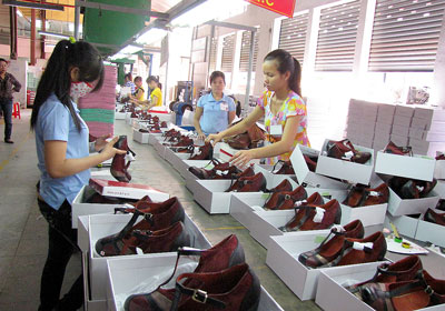 Xưởng gia công giày dép