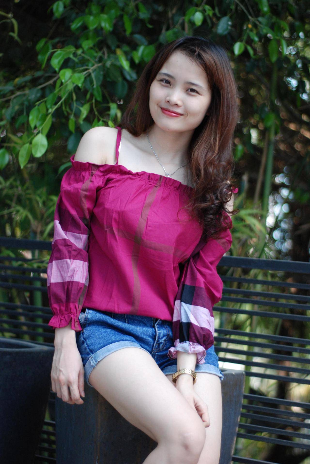 4 nha ban si ao tre vai 4