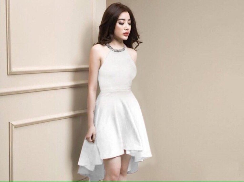 Đầm xòe yếm cổ cườm Giá theo số lượng: 63,000 - 68,000đ /cái