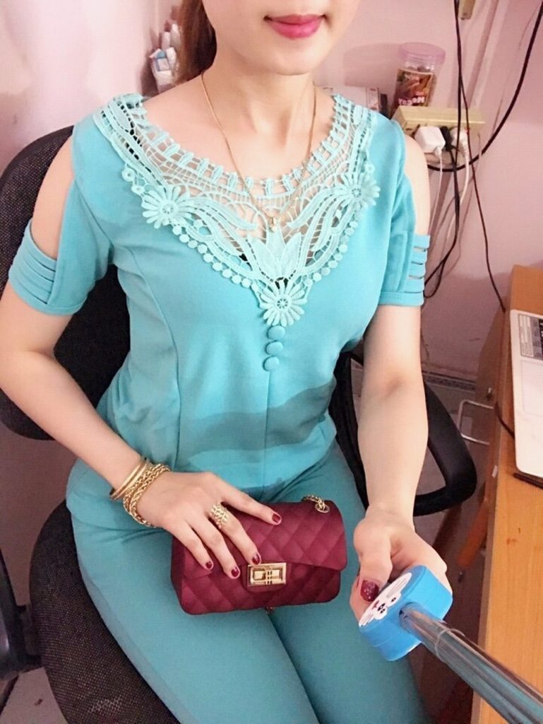 Giá theo số lượng: 54,000 - 64,000đ /bộ