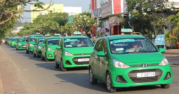 'Chiến tranh' giữa taxi truyền thống và Uber, Grab từ góc nhìn của một tài xế Mai Linh