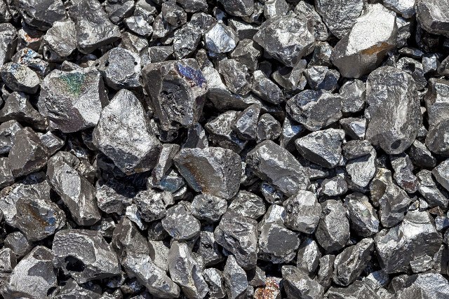 han quoc ap thue chong pha gia hop kim nhap khau tu viet nam