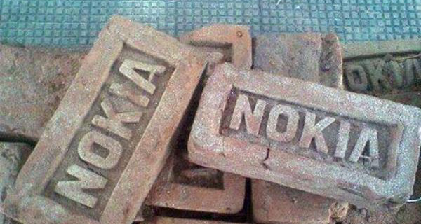 Bán 'điện thoại cục gạch' giá tới hơn 1 triệu, sếp FPT Shop vẫn tin Nokia 3310 sẽ 'cháy hàng' khi về Việt Nam nhờ lý do đặc biệt này