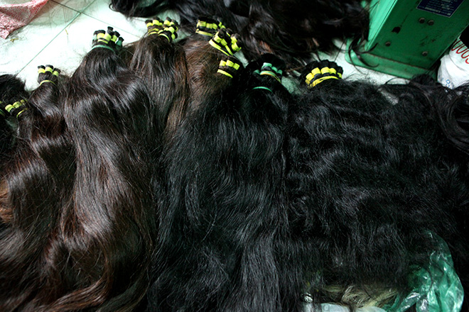 Cả làng thành tỷ phú nhờ buôn "một góc con người"