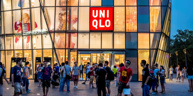 Uniqlo muốn vượt Zara, cạnh tranh với Amazon