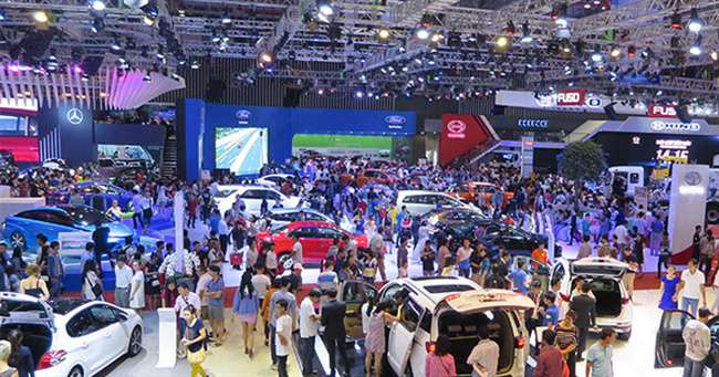 Ô tô 400 triệu từ Indonesia đổ về Việt Nam