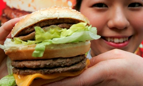 Tiền đồng bị định giá yếu vì một chiếc hamburger