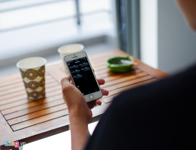 Cà phê, lướt sóng Bitcoin kiếm 10 triệu/buổi ở Sài Gòn