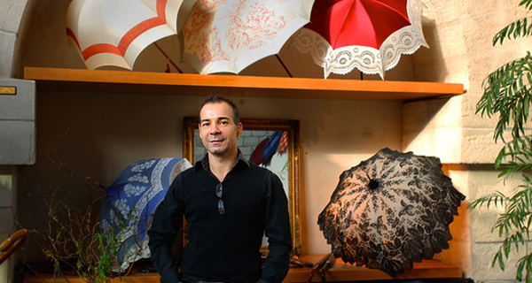 "Bậc thầy của nghệ thuật" Michel Heurtault lý giải việc người giàu sẵn sàng bỏ ra 10 nghìn đô chỉ mua một chiếc ô