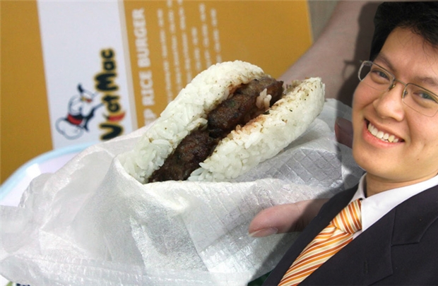 Giám đốc cơm kẹp thành triệu phú trước 30 tuổi