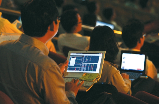 Đầu tư vào quỹ ETF nội: Giảm rủi ro, hiệu quả cao