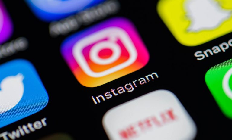 Chuyện thật như đùa: Tạo Instagram ảo, kiếm hàng tỷ đồng tiền quảng cáo