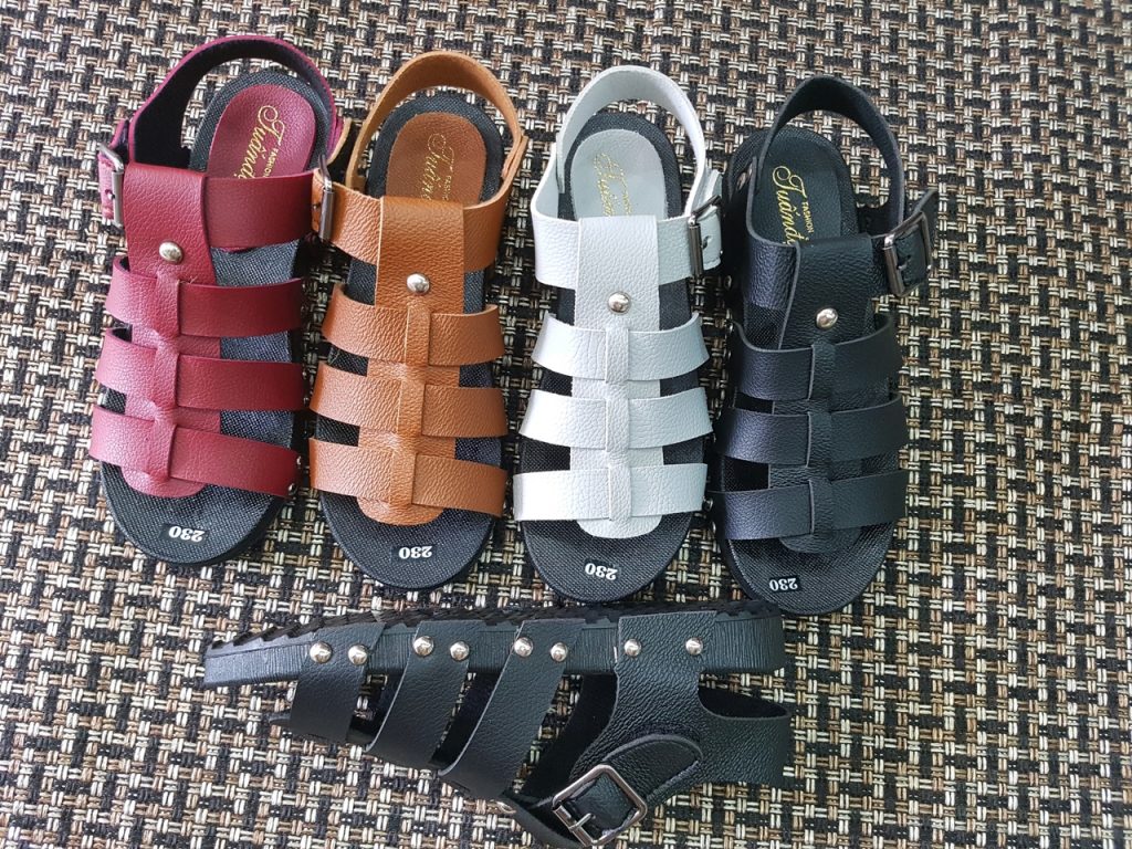Giá theo số lượng: 45,000đ /đôi