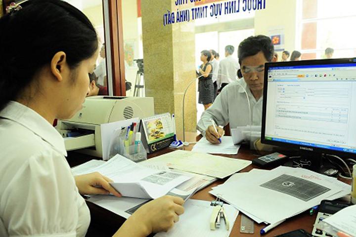 Cải cách thủ tục hành chính: Nhiều chuyện vô cảm