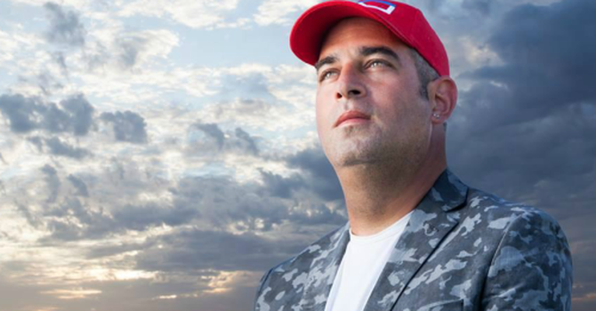 Từ thất nghiệp đến chủ tịch công ty chuyên đầu tư vào startup | Kinh doanh quốc tế | BizLIVE