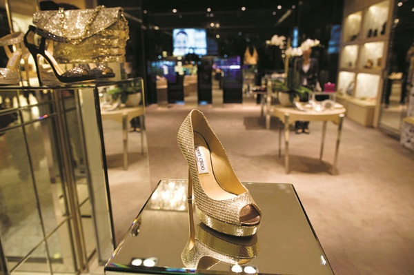 Michael Kors mua thương hiệu Jimmy Choo với giá 1,2 tỷ USD