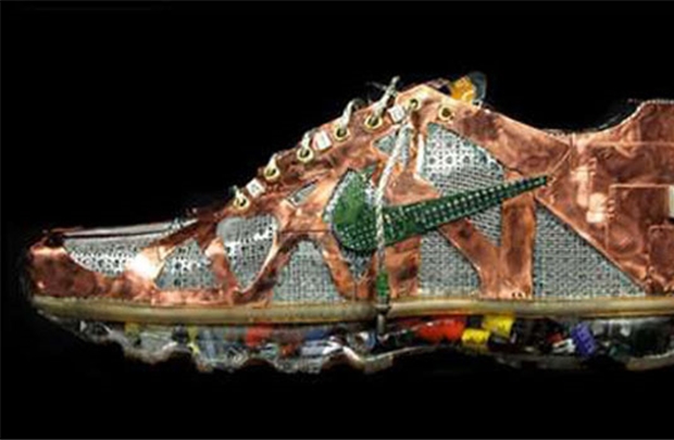 Những sản phẩm độc đáo từ "rác công nghệ"