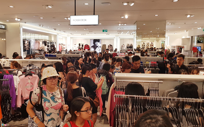 Những người 'thờ ơ' với Zara, H&M ở Việt Nam, họ là ai?