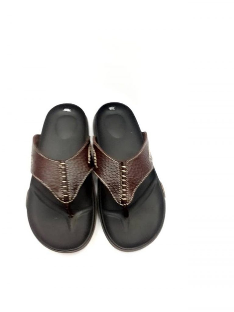 Giá theo số lượng: 135,000 - 150,000đ /đôi