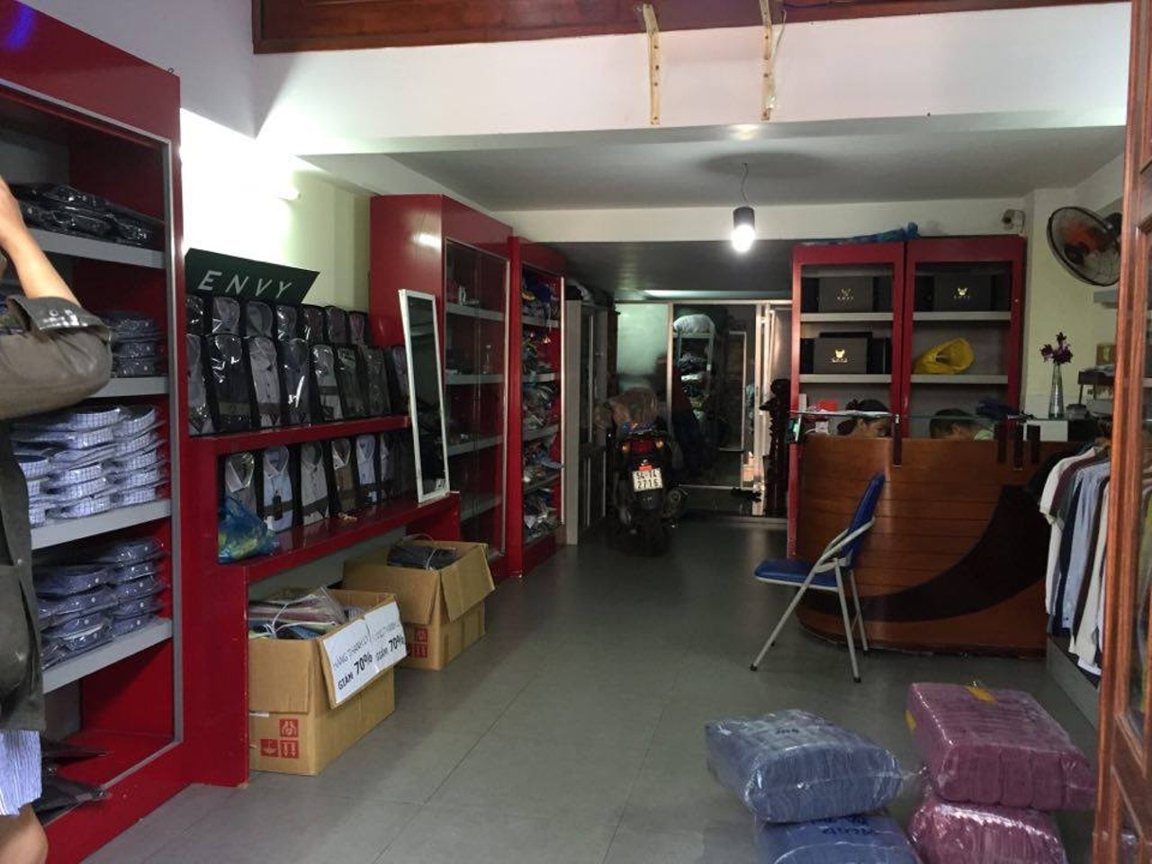 4-nha-cung-cap-quan-ao-nam-gia-si