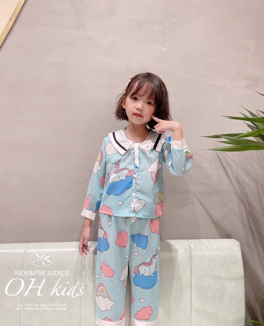 Quần áo trẻ em