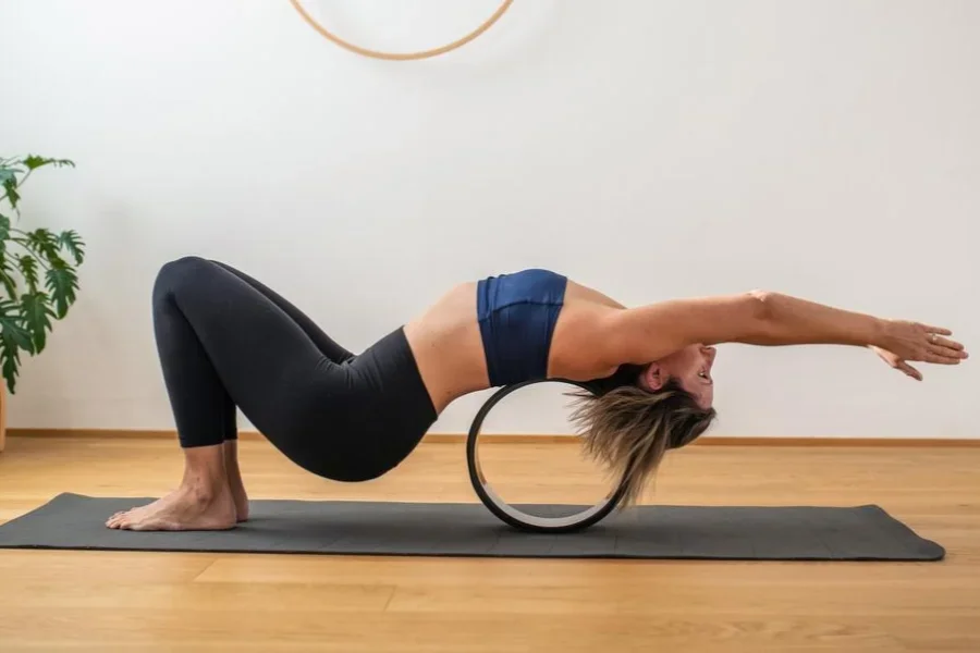 Người Phụ Nữ Tập Yoga