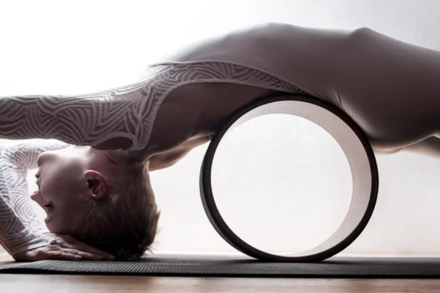 Người Phụ Nữ Tập Yoga